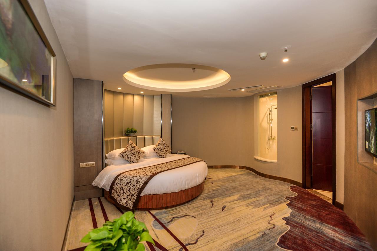 Days Hotel & Suites Shishi Цюаньчжоу Экстерьер фото